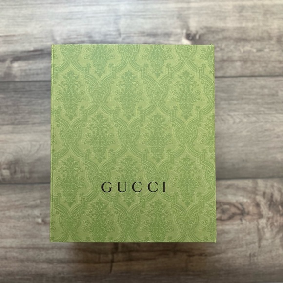 BNWT — Gucci Mini Crossbody Bag with Interlocking G - Picture 3 of 16